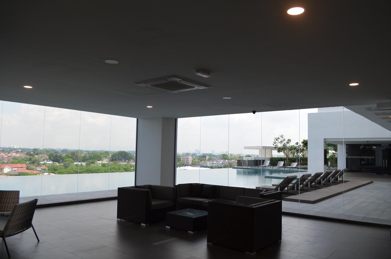 1 Tebrau Suites By Subhome Johor Bahru Buitenkant foto