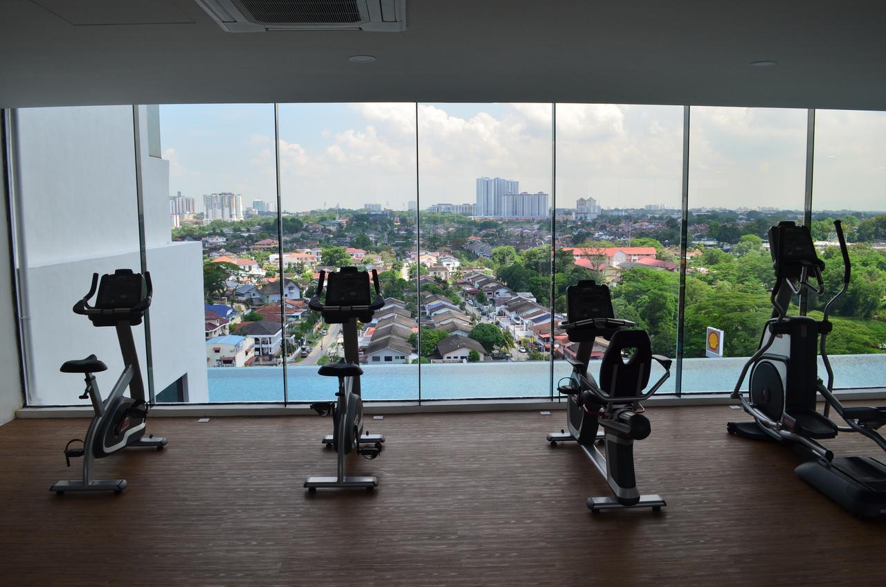 1 Tebrau Suites By Subhome Johor Bahru Buitenkant foto