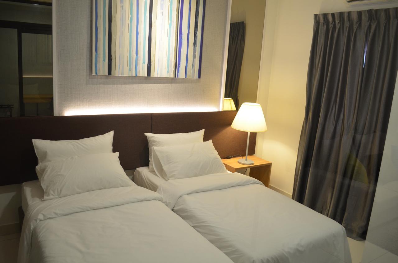 1 Tebrau Suites By Subhome Johor Bahru Buitenkant foto