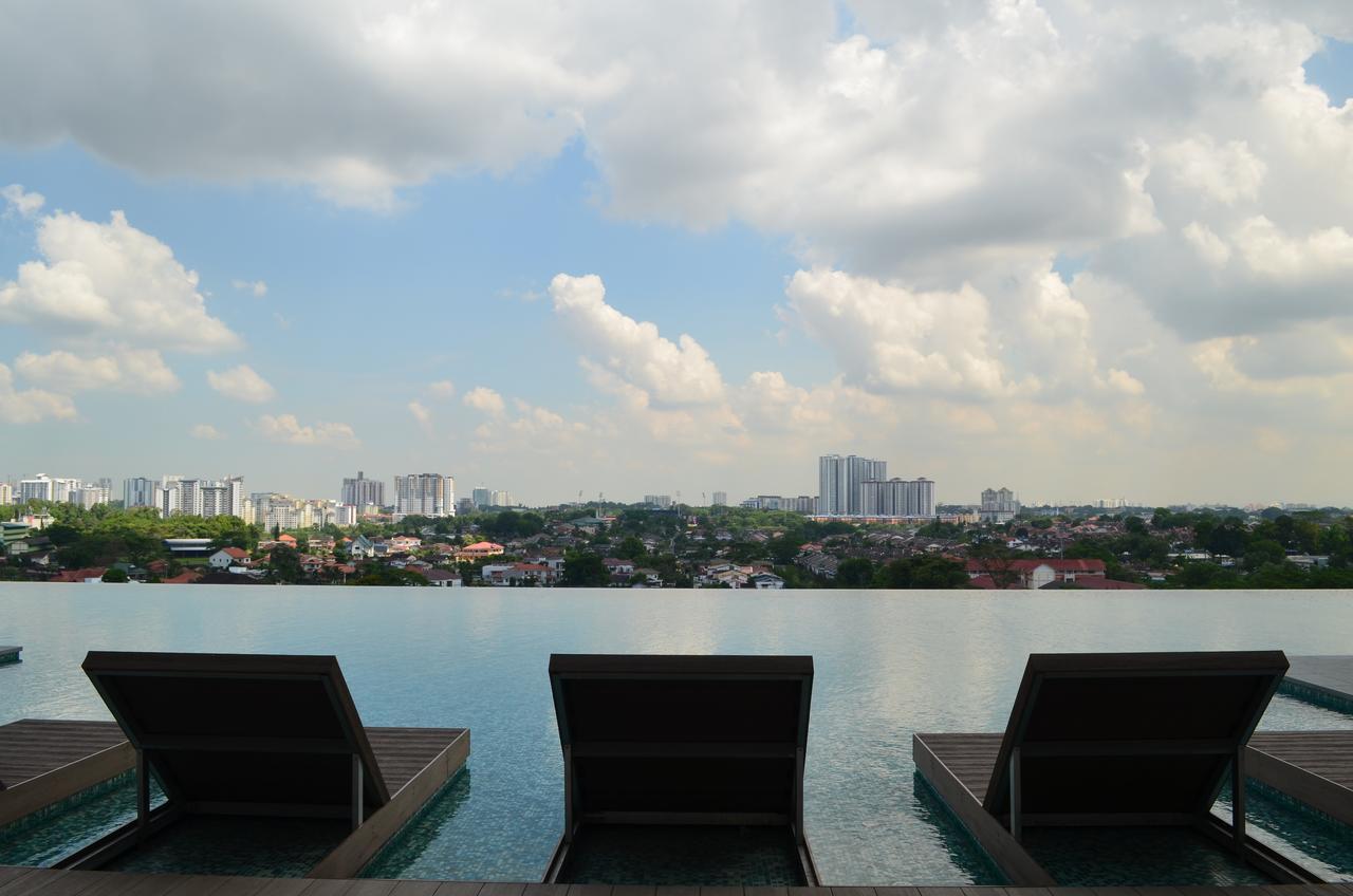 1 Tebrau Suites By Subhome Johor Bahru Buitenkant foto