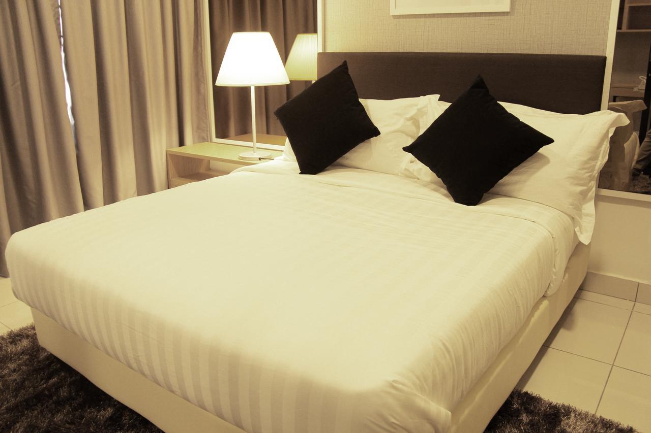 1 Tebrau Suites By Subhome Johor Bahru Buitenkant foto