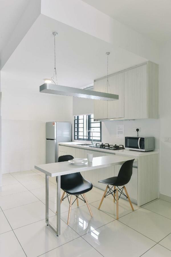 1 Tebrau Suites By Subhome Johor Bahru Buitenkant foto