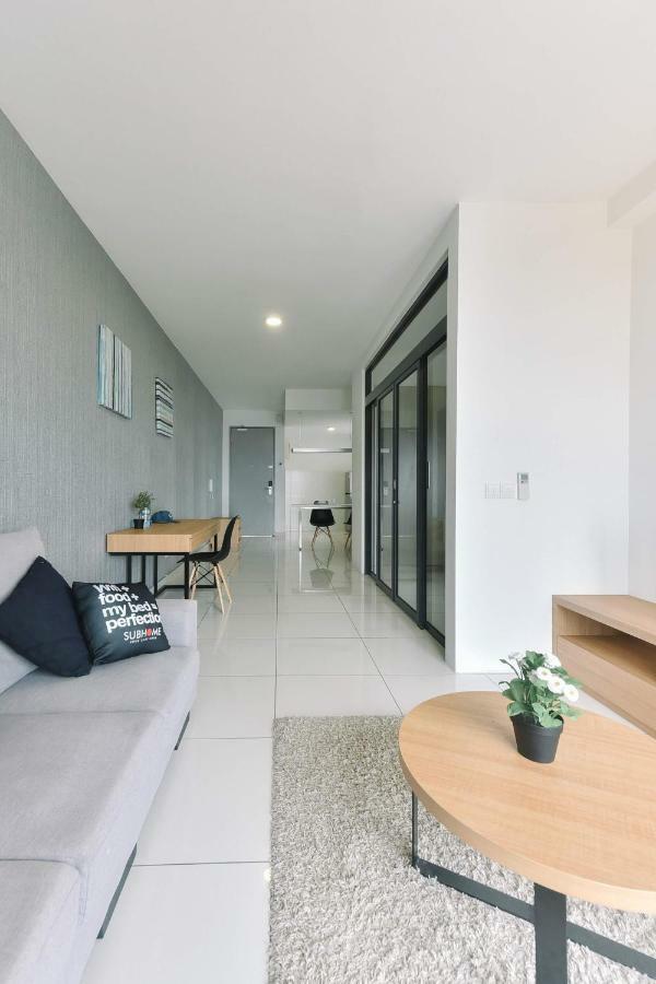 1 Tebrau Suites By Subhome Johor Bahru Buitenkant foto