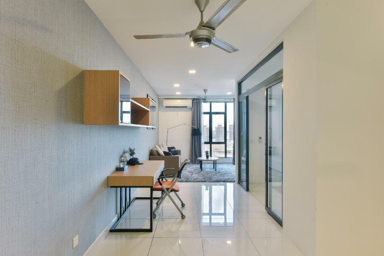 1 Tebrau Suites By Subhome Johor Bahru Buitenkant foto